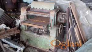 Na prodaju stolarski iveni diht i frezer 4000 E